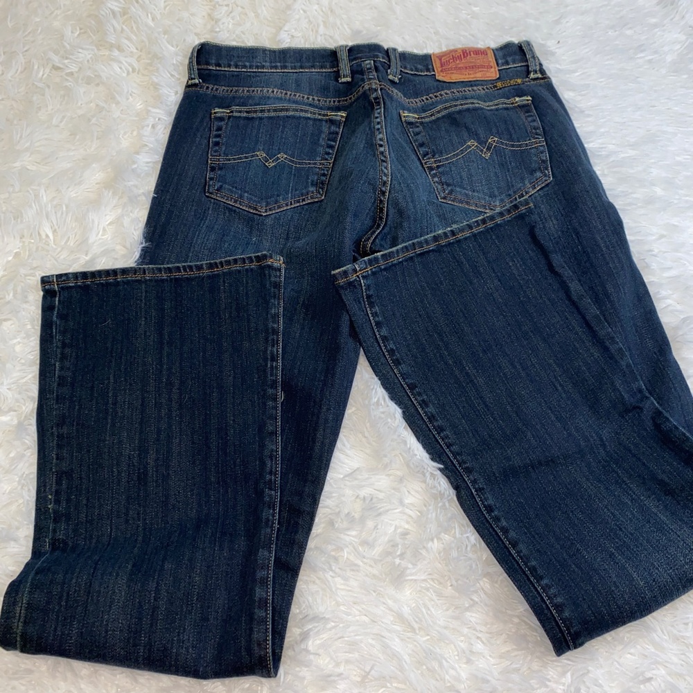 Lucky Brand Flared Dark Wash Jeans In Great Condition - Picture 4 of 7